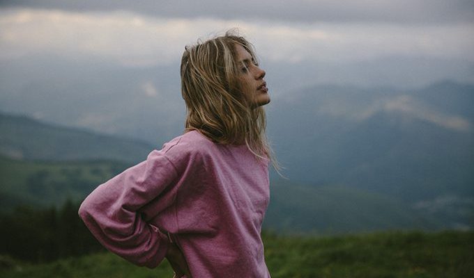 ВОЗМОЖНО, СУДЬБА ЗАСТАВЛЯЕТ ЖДАТЬ