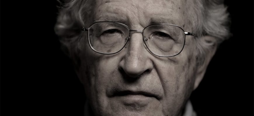 10 жутких трюков, с помощью которых контролируют массы