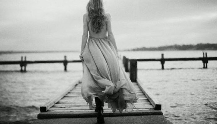 Когда нас не просят остаться, нужно уйти