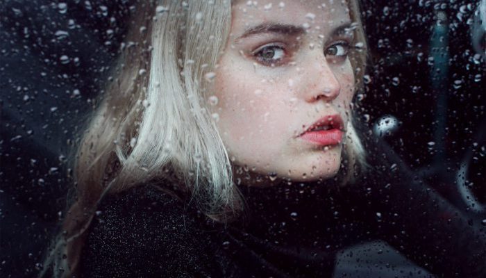 15 признаков неверной женщины