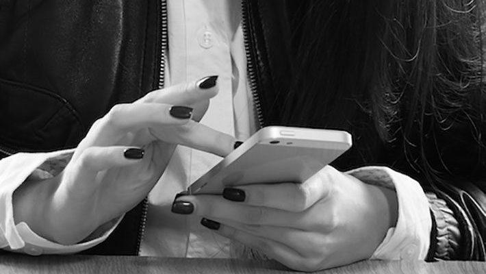 5 случаев, когда вы выражаете свои настоящие чувства в пьяной переписке