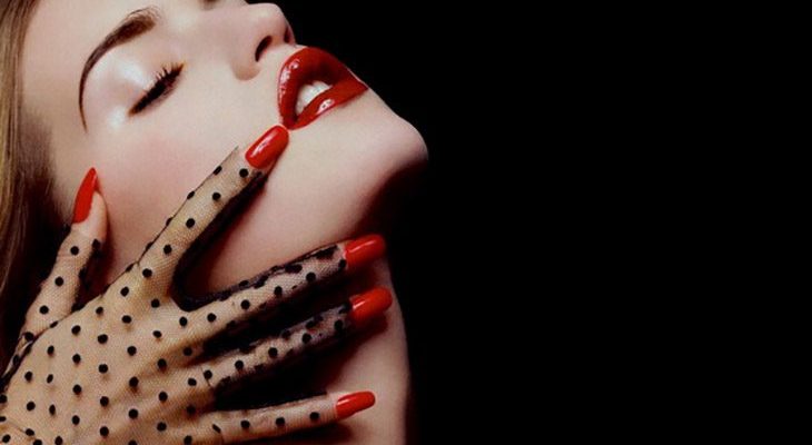 13 признаков, которые выделяют страстную женщину среди всех остальных