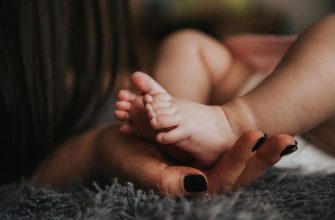 Очень мудрая притча о женщине, которая очень заботилась о сыне