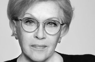 Когда оглянулась, то поняла, что впереди ничего нет, что жить надо было жаднее
