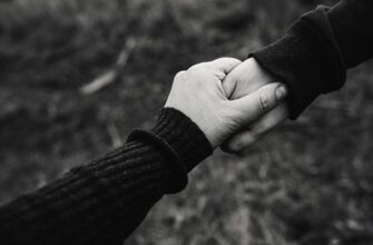 После этих трех фраз стоит «сворачивать» общение с мужчиной